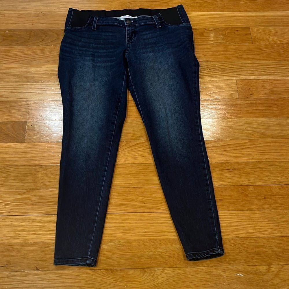 𝅺ISABEL maternity jeggings jeans size 6.